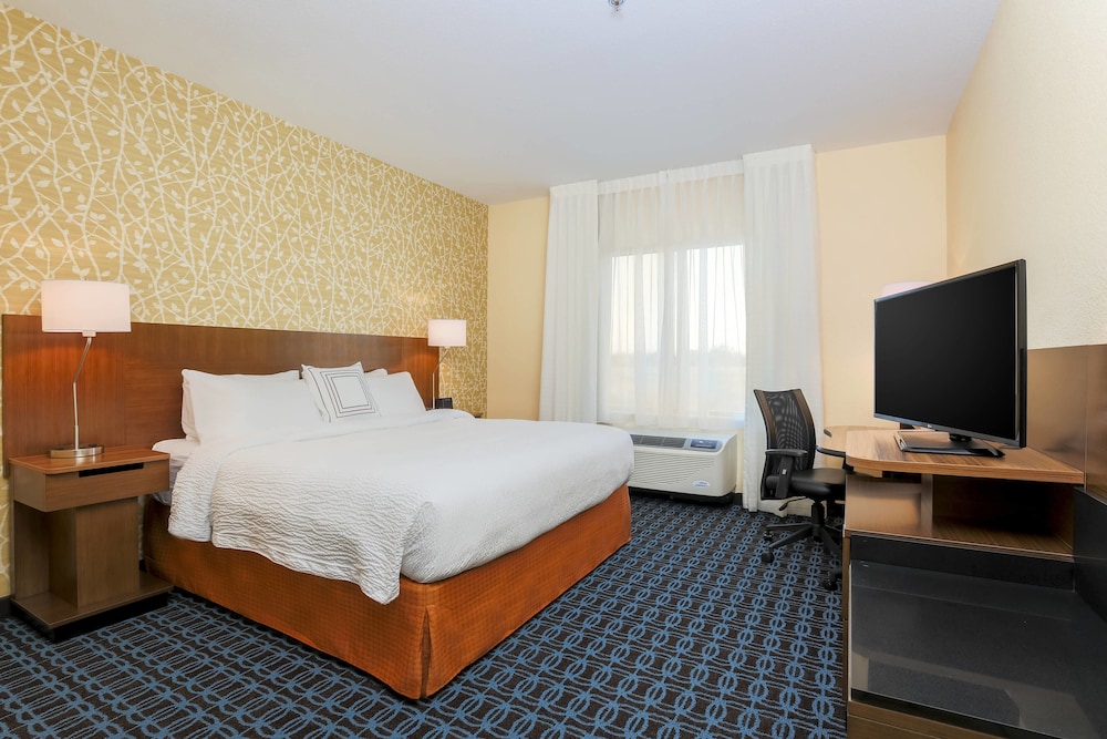 fairfield inn and suites pleasanton