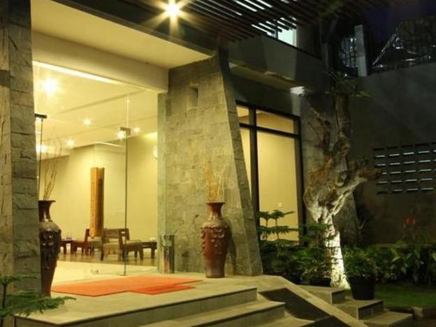 ommaya hotel and resort