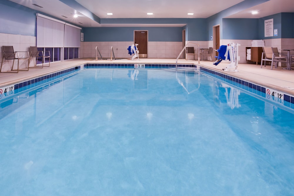 holiday inn express and suites des moines downtown by ihg