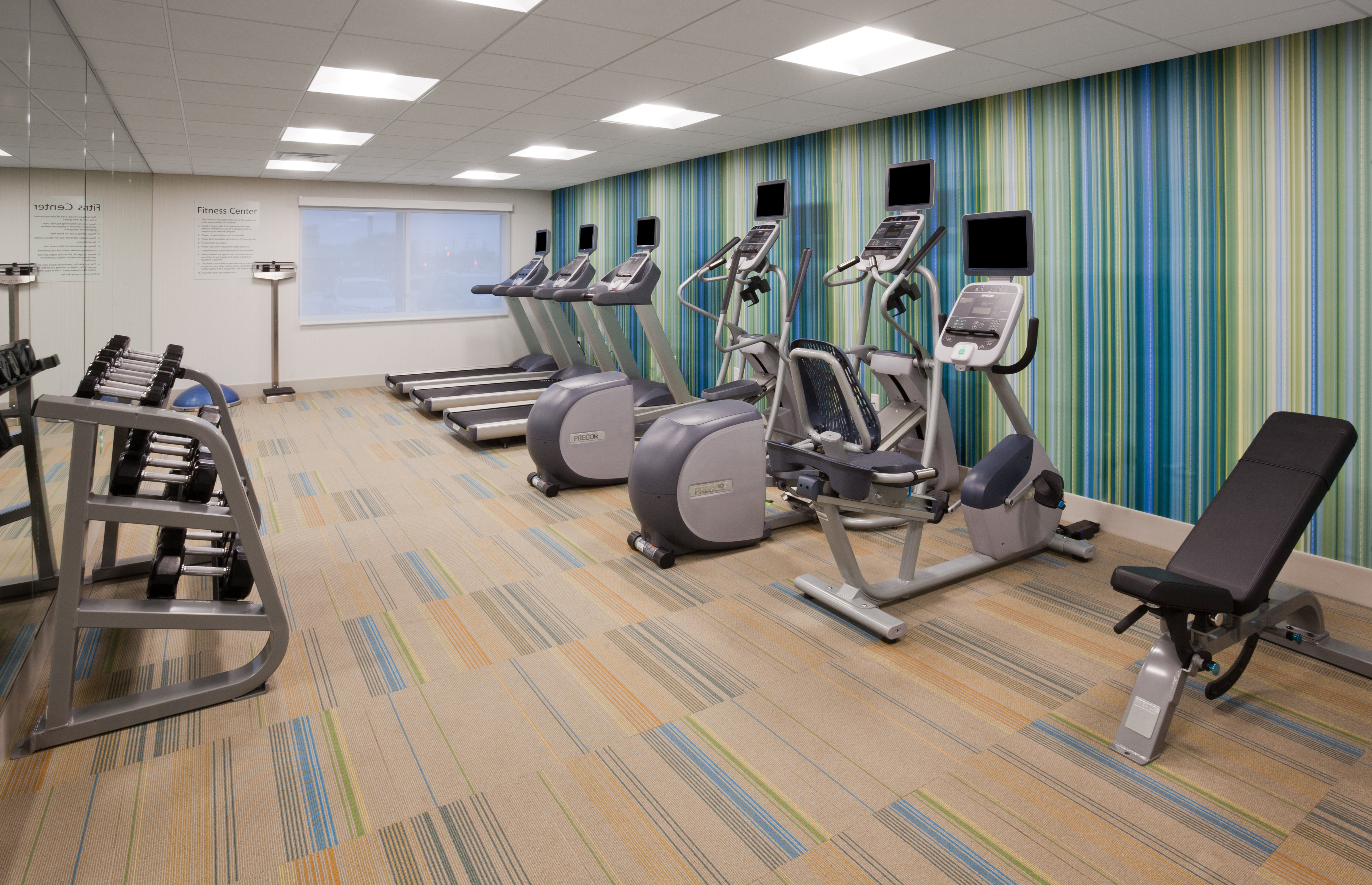 holiday inn express and suites des moines downtown by ihg