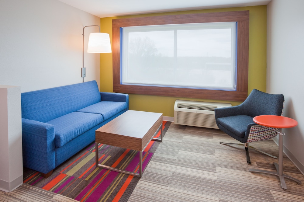 holiday inn express and suites des moines downtown by ihg