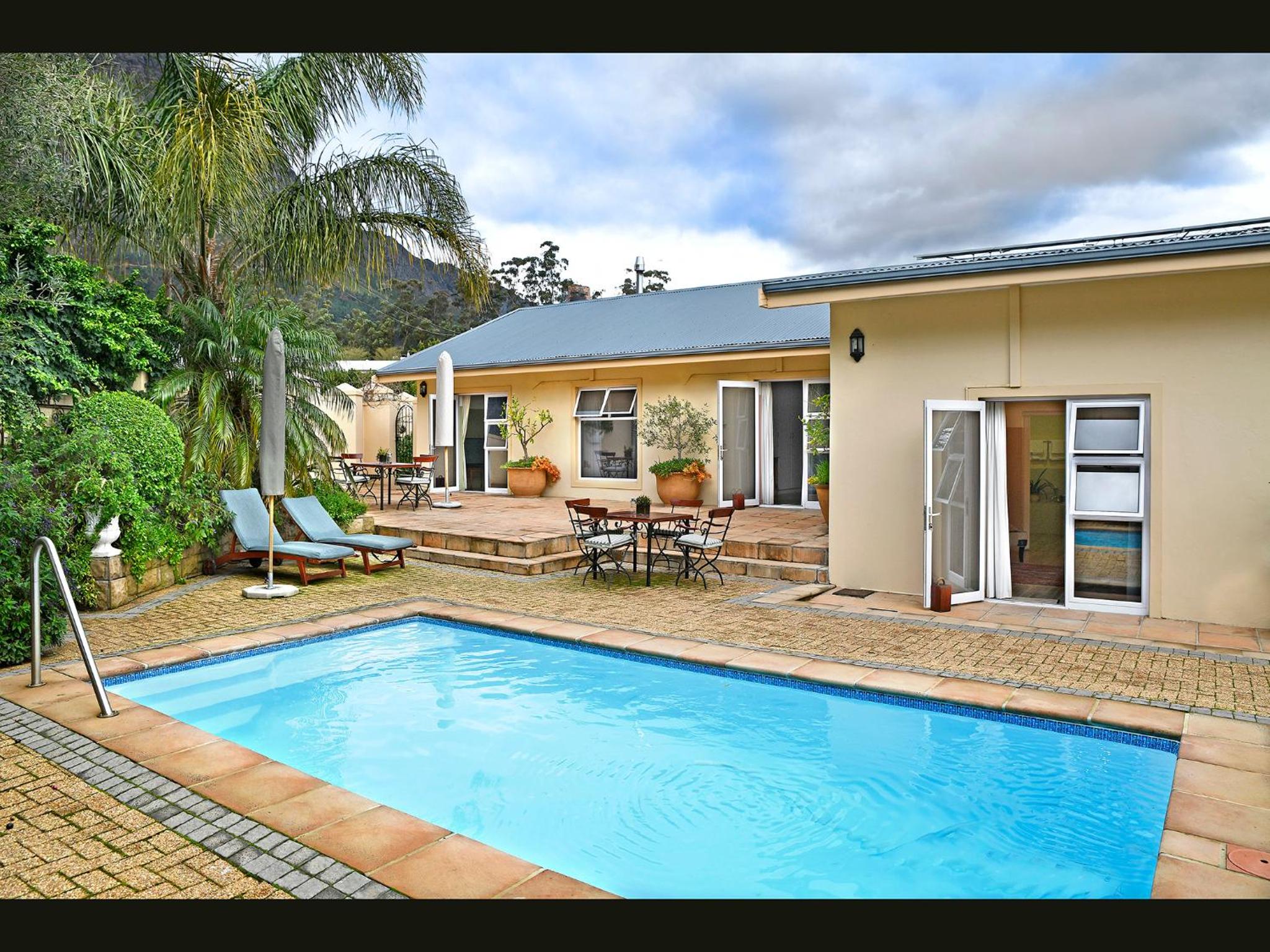 petit plaisir cottage
