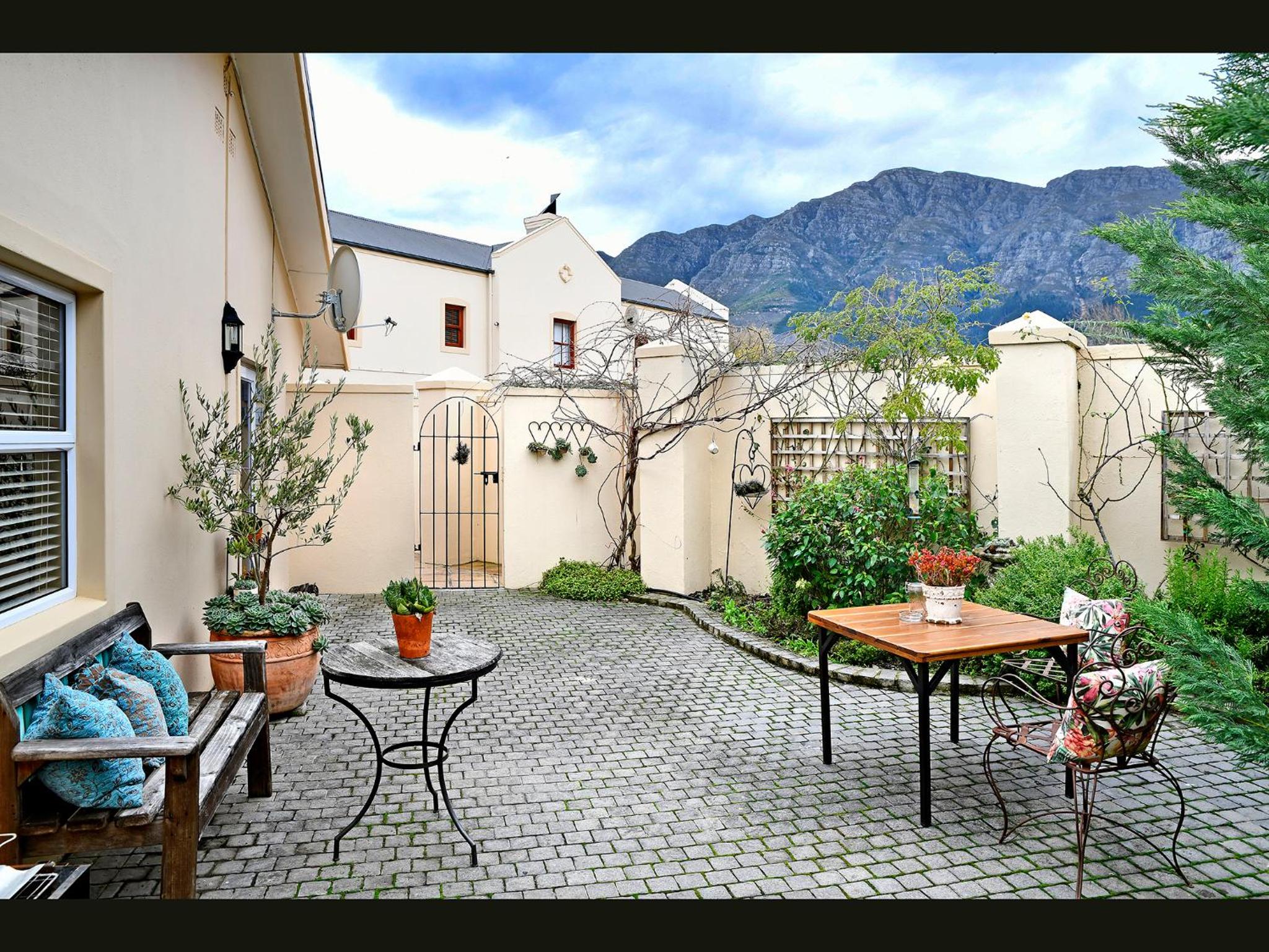 petit plaisir cottage