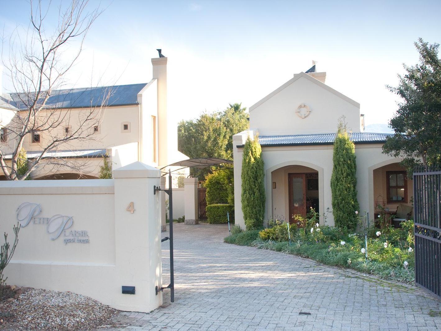 petit plaisir cottage