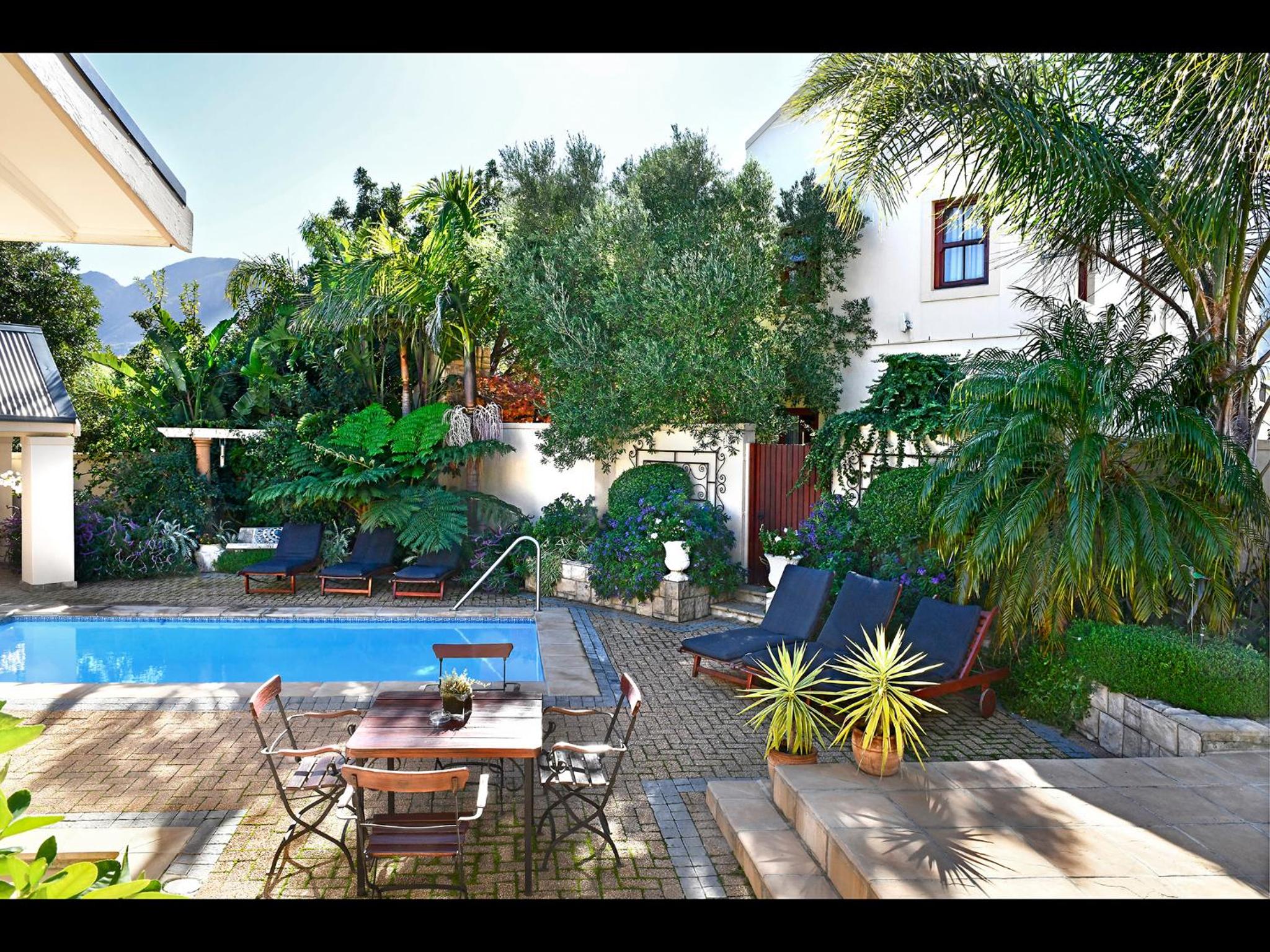 petit plaisir cottage