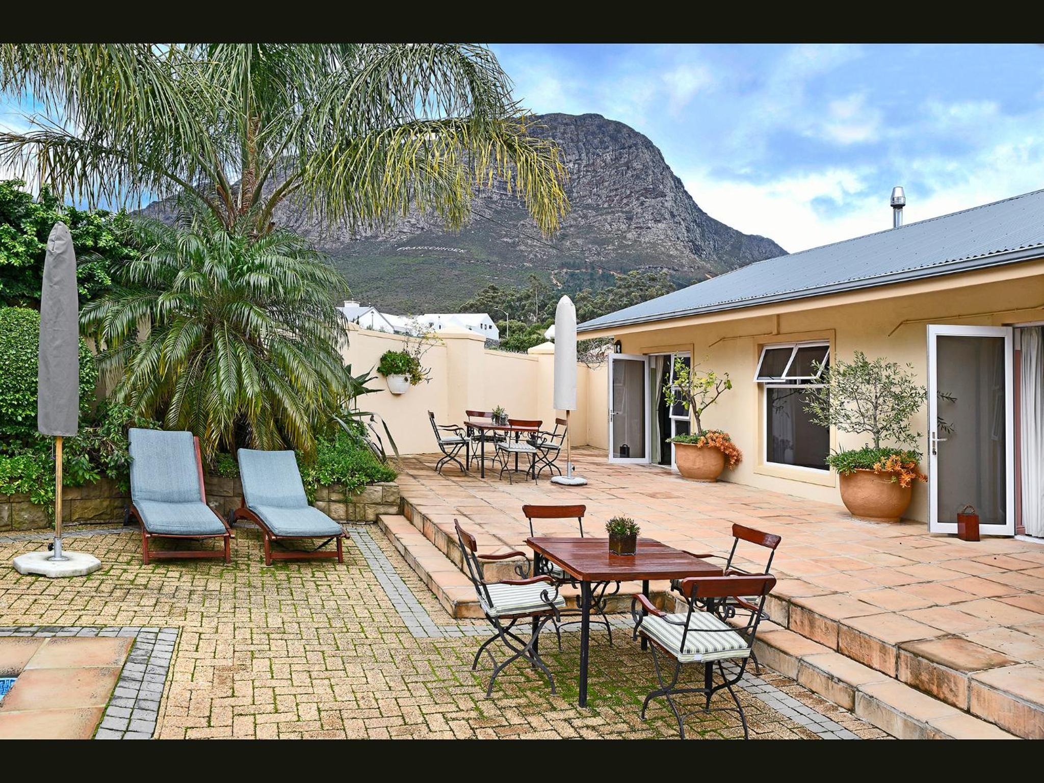 petit plaisir cottage