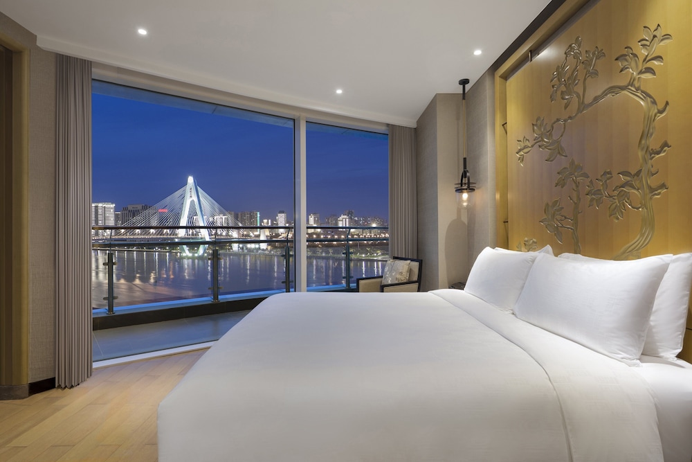 intercontinental haikou seaview by ihg