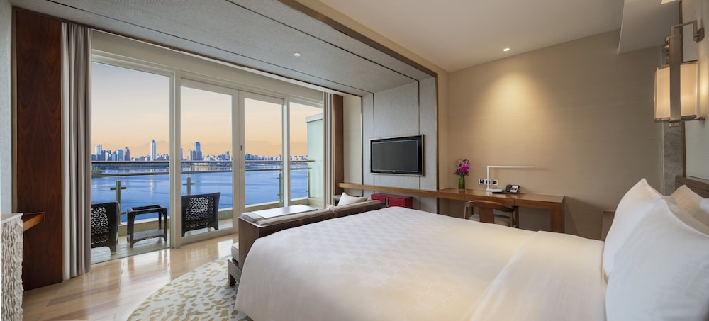 intercontinental haikou seaview by ihg