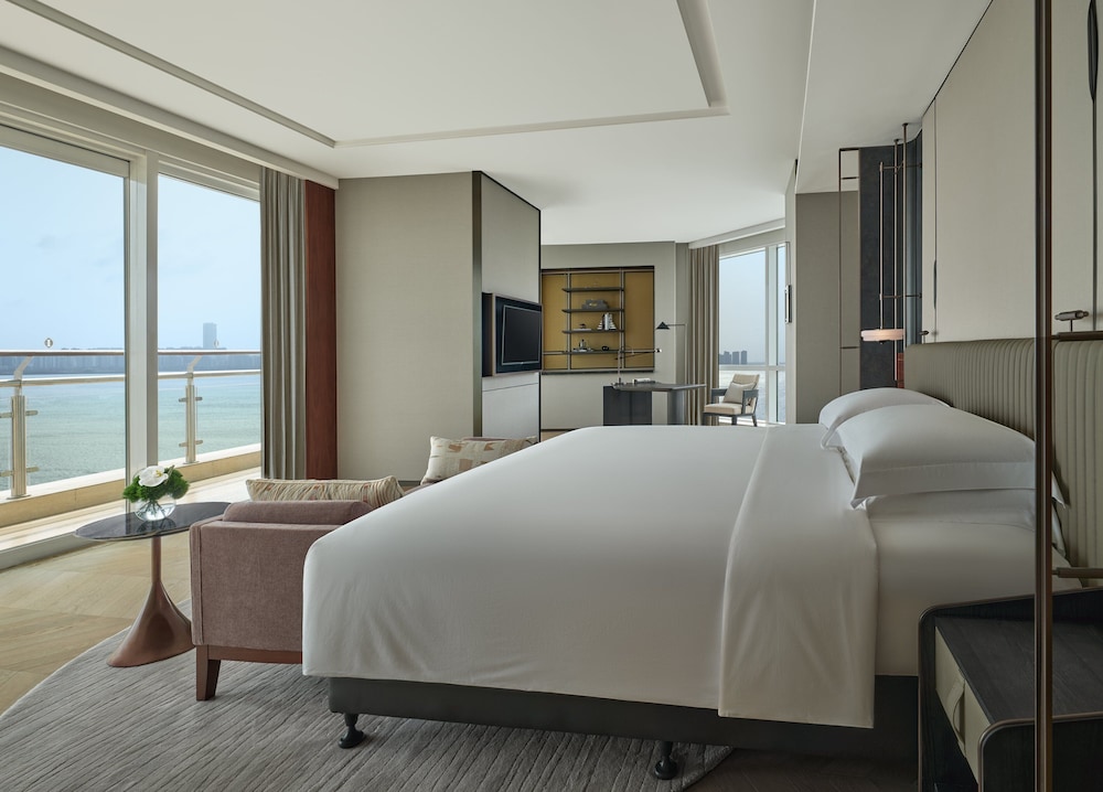 intercontinental haikou seaview by ihg