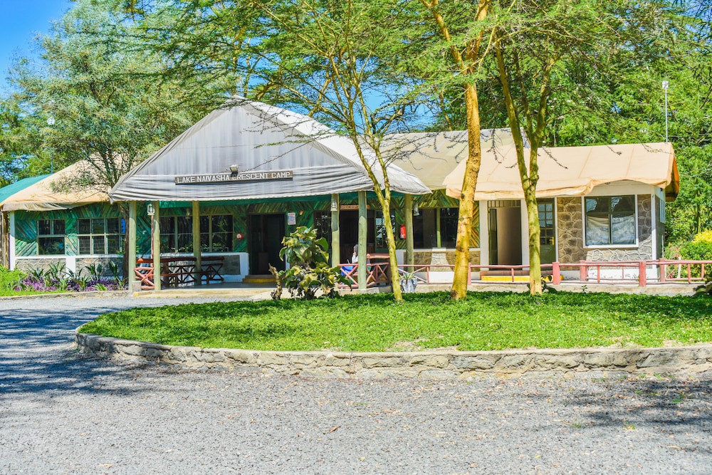 lake naivasha crescent camp