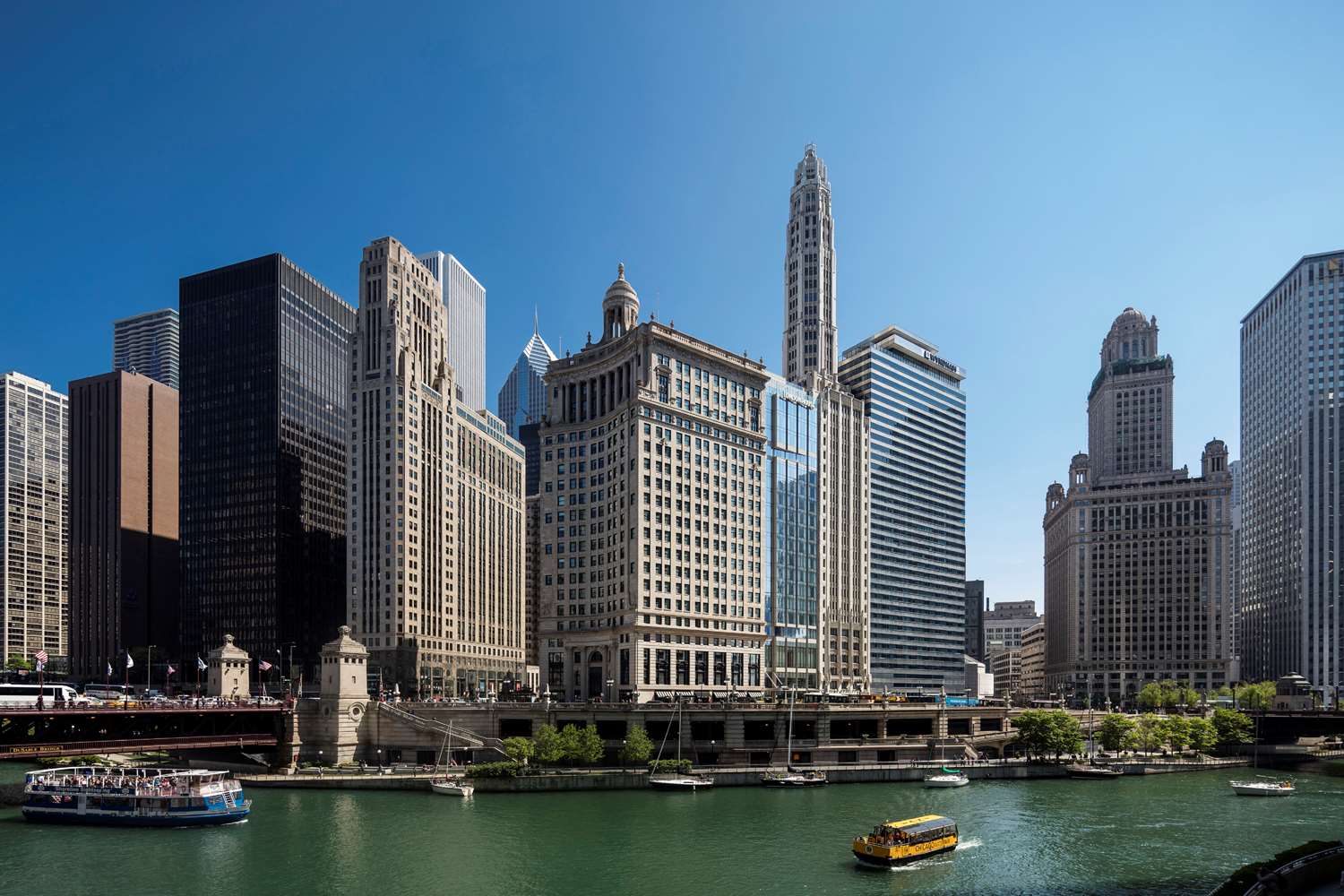 londonhouse chicago curio collection by hilton