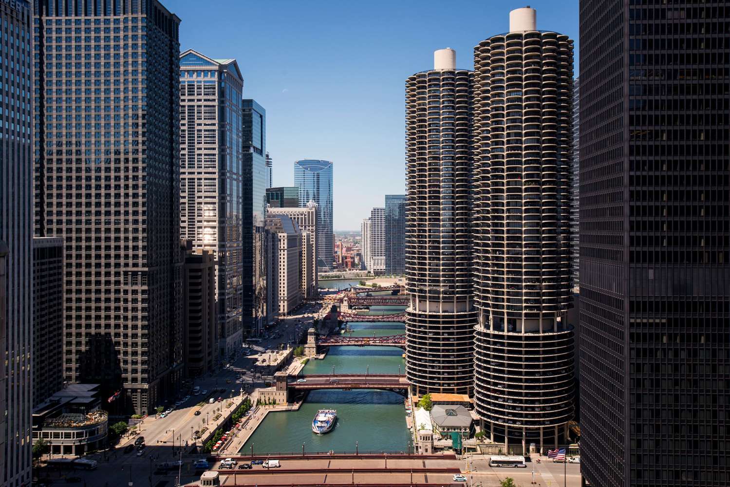 londonhouse chicago curio collection by hilton