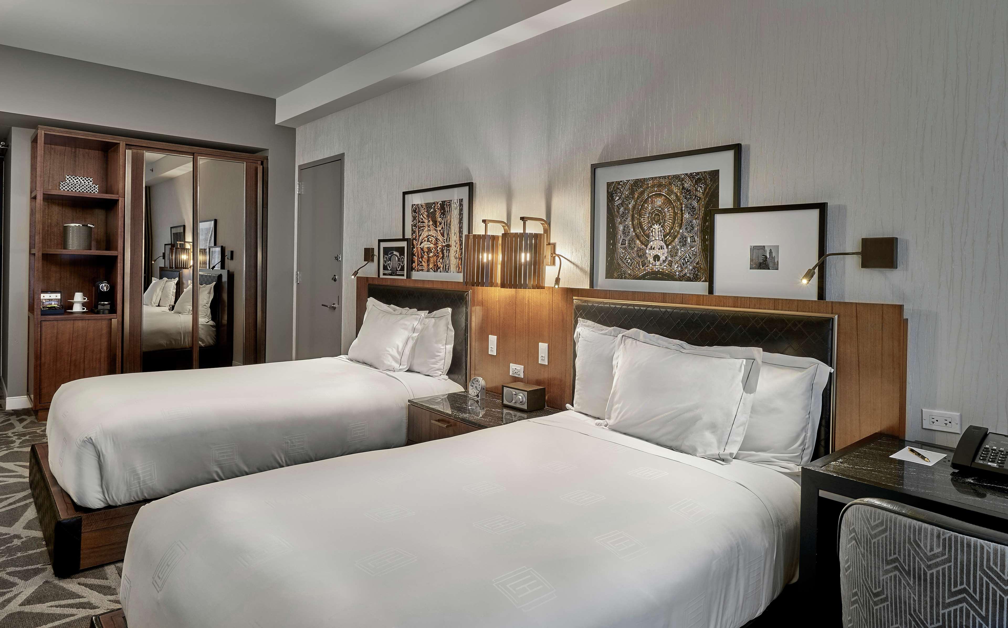 londonhouse chicago curio collection by hilton