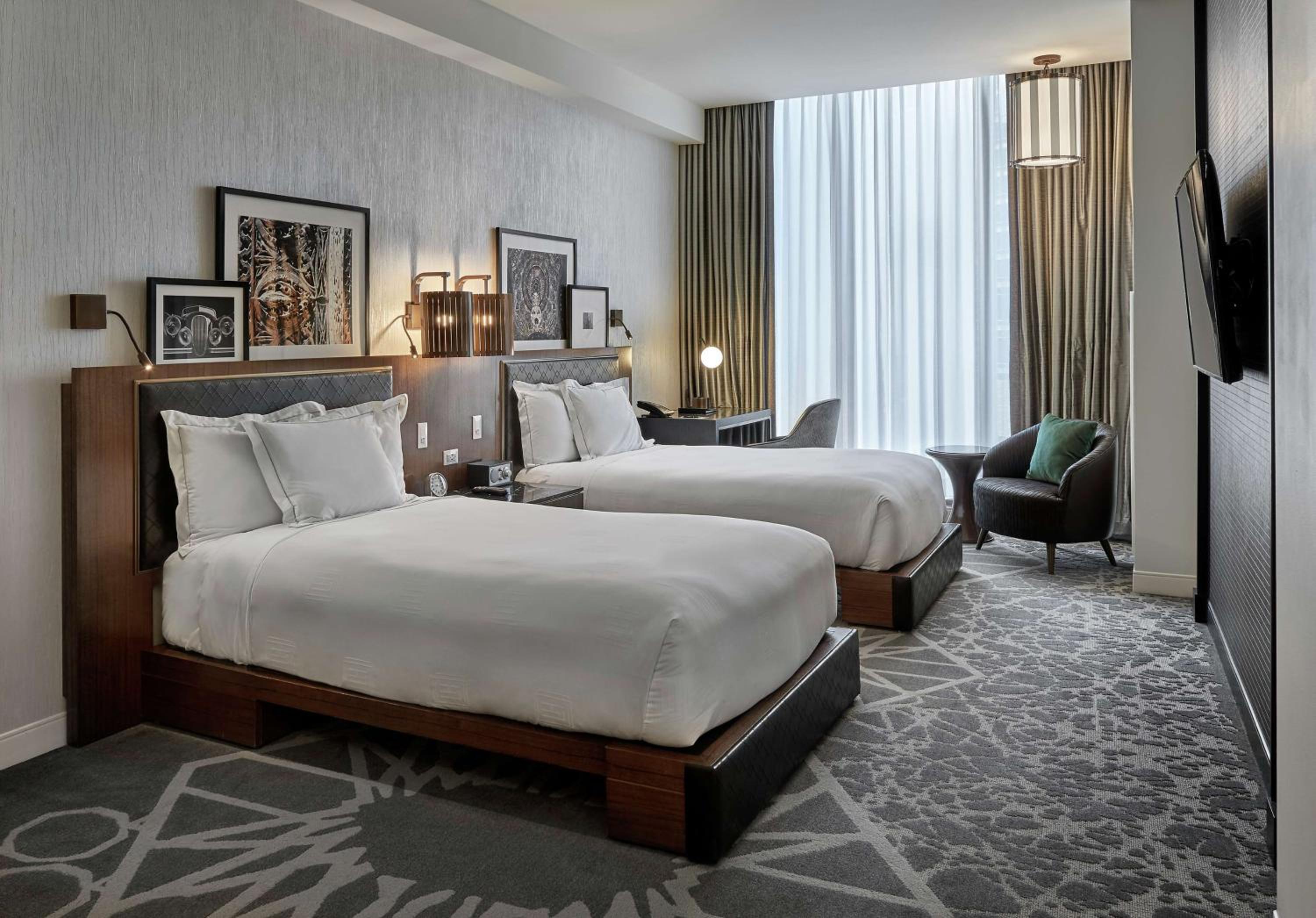 londonhouse chicago curio collection by hilton