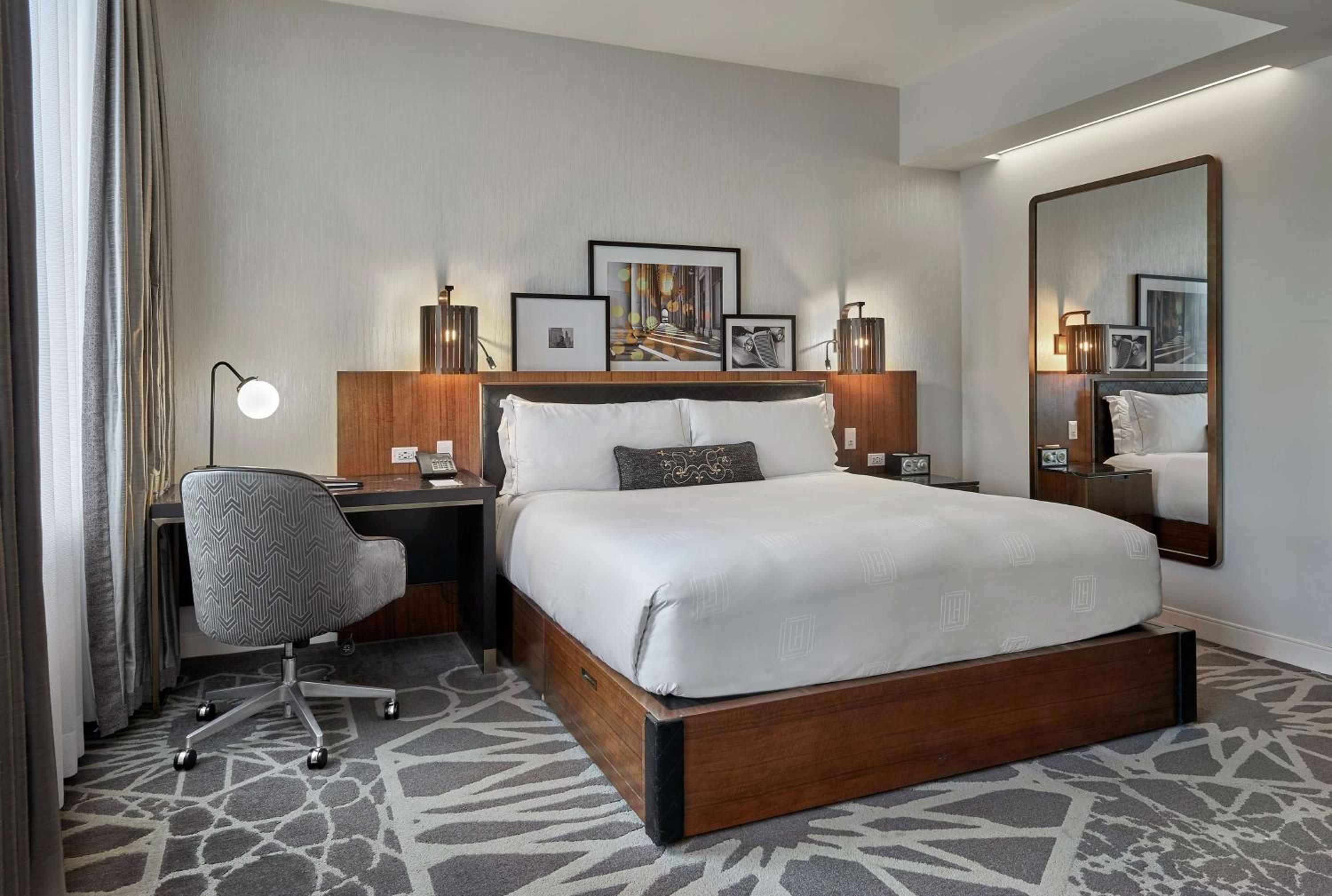 londonhouse chicago curio collection by hilton