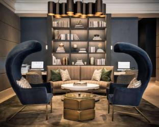 londonhouse chicago curio collection by hilton
