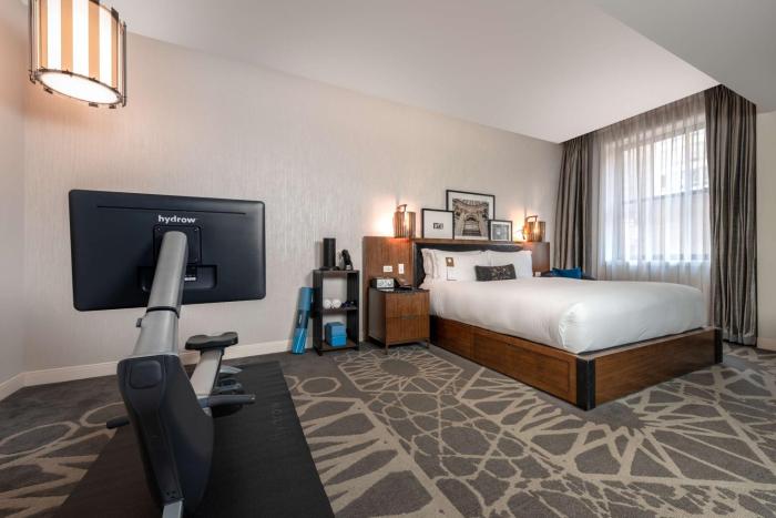 londonhouse chicago curio collection by hilton