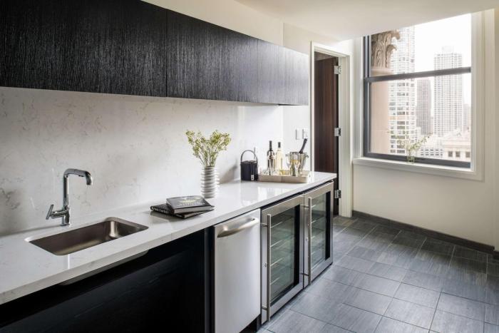 londonhouse chicago curio collection by hilton