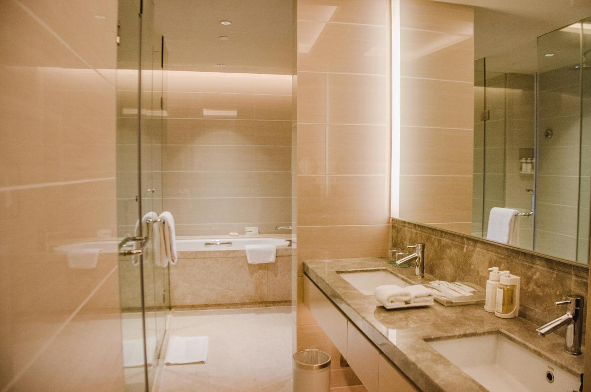 holiday inn chongqing university town by ihg