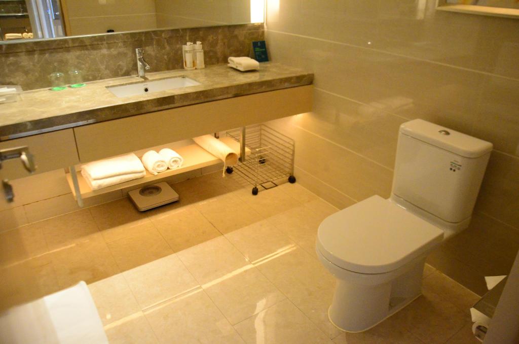 holiday inn chongqing university town by ihg