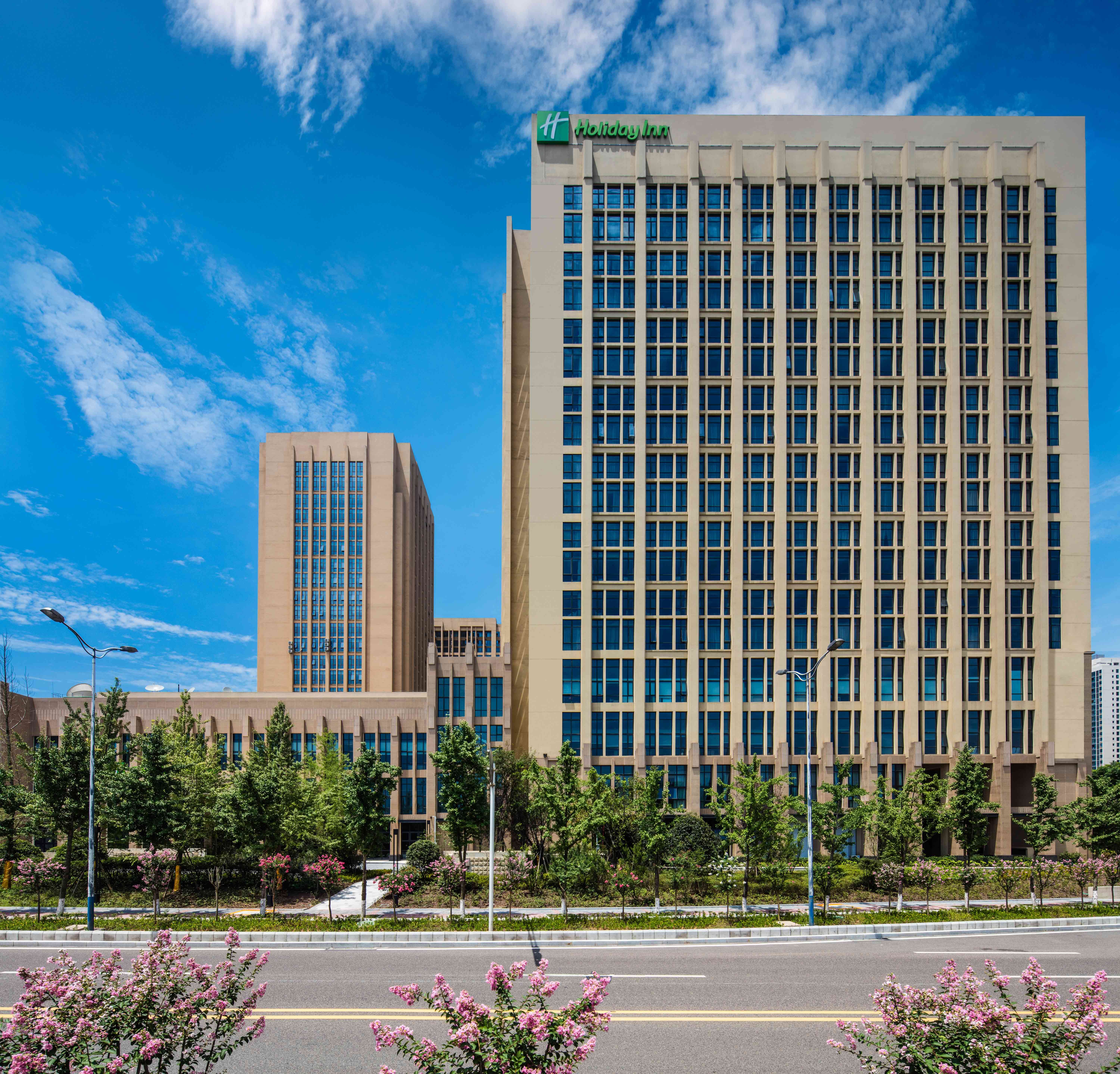 holiday inn chongqing university town by ihg