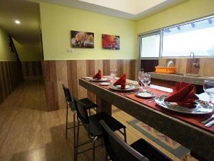 oasis studio hotel satu