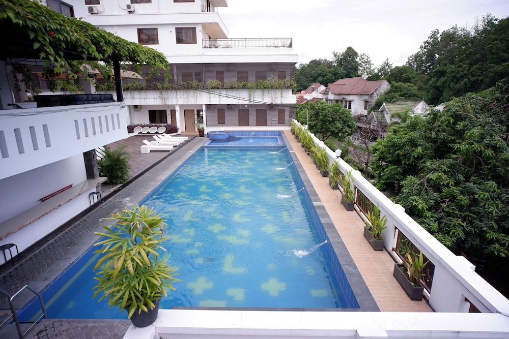 front one resort yogyakarta