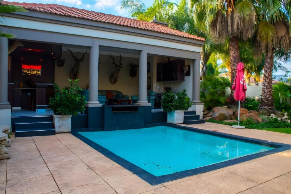 casa flora guesthouse