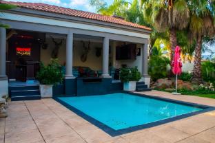casa flora guesthouse