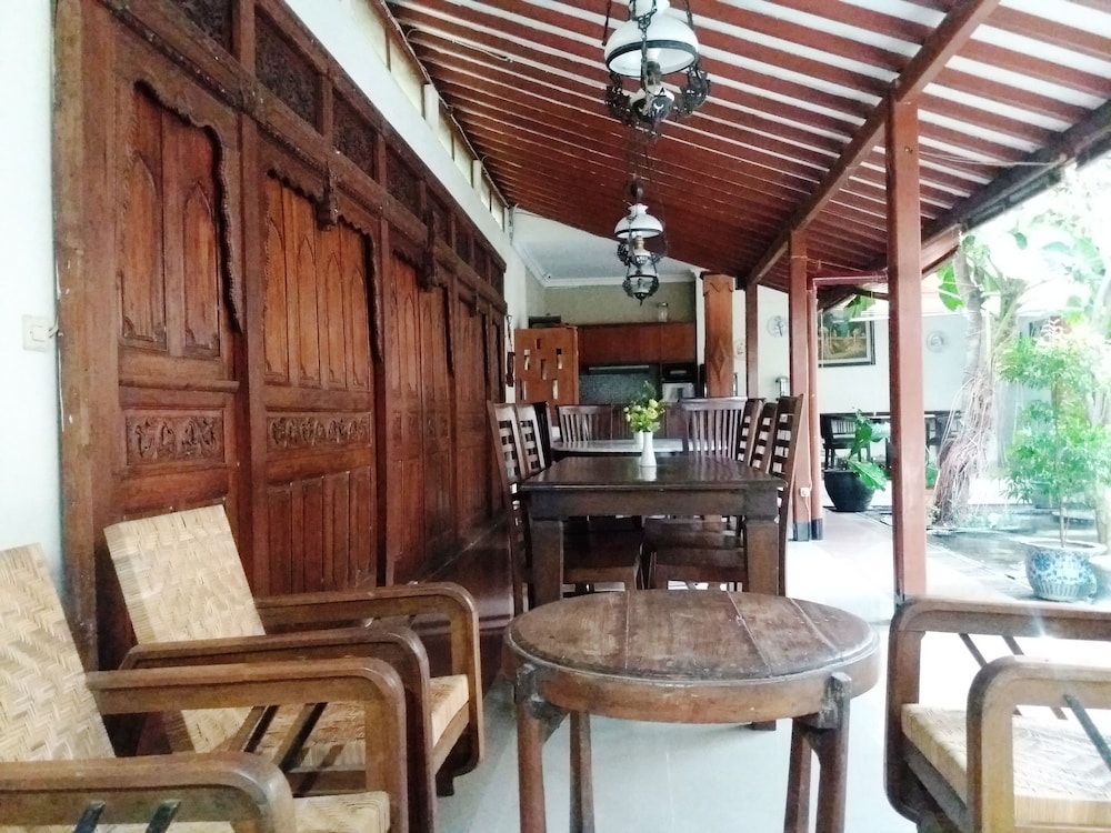 griya yunika homestay