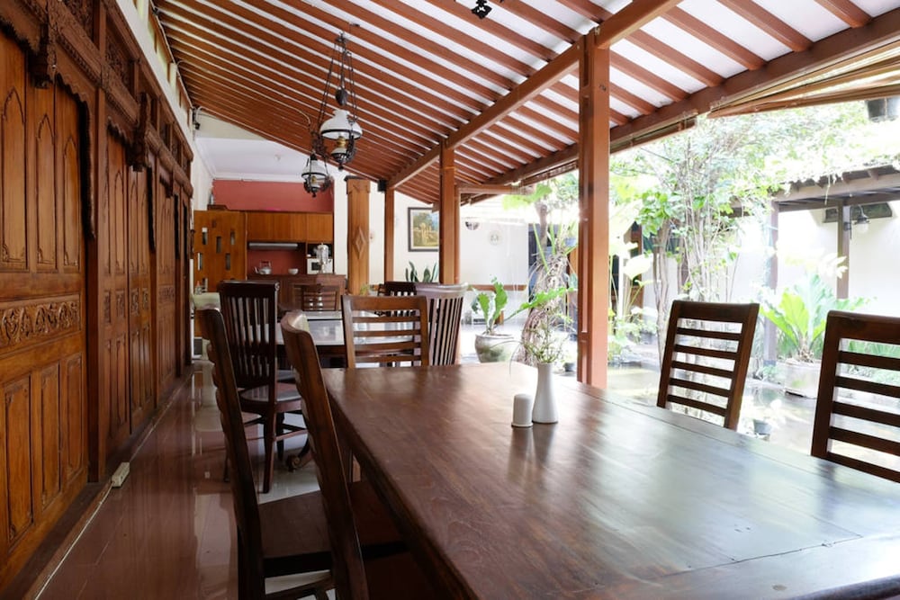 griya yunika homestay
