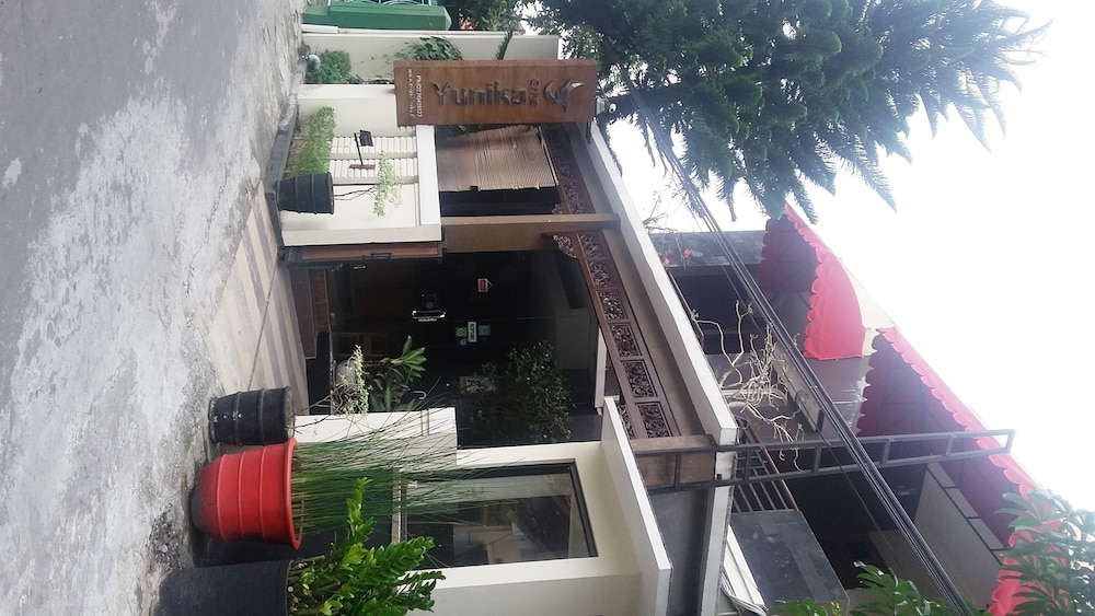 griya yunika homestay