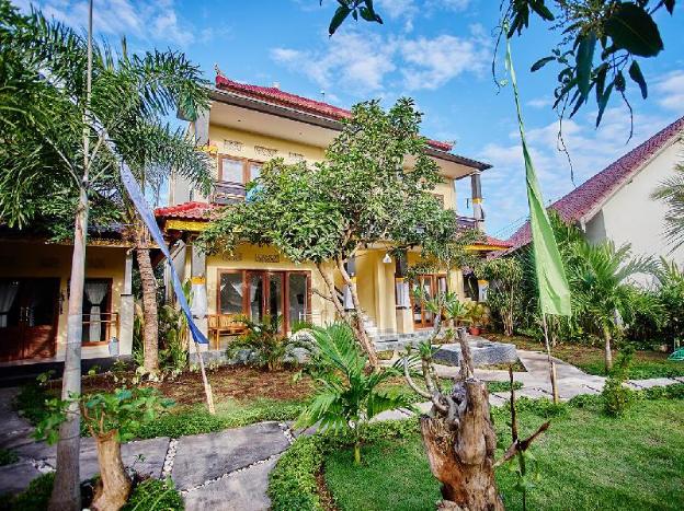 taos house lembongan