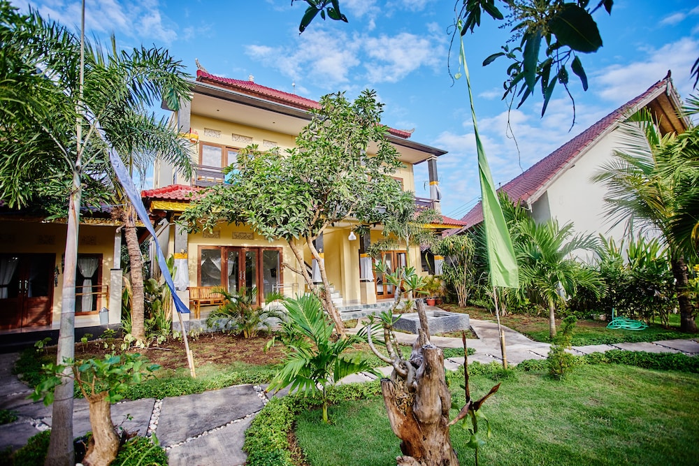 taos house lembongan