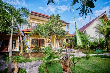 taos house lembongan