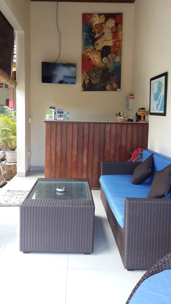 taos house lembongan