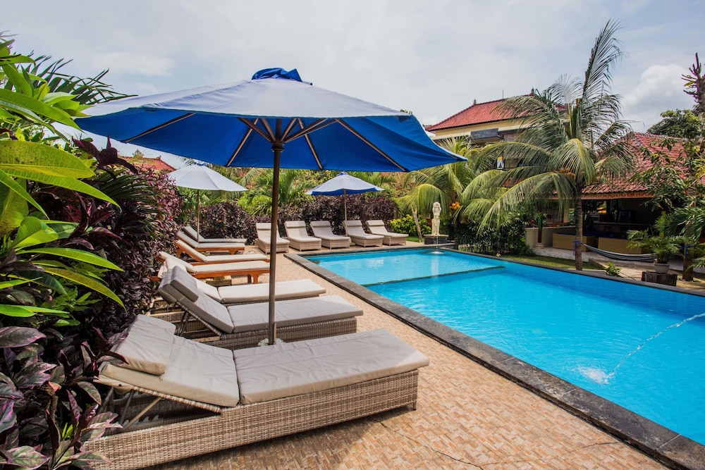 taos house lembongan