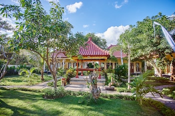 taos house lembongan