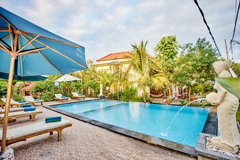 taos house lembongan