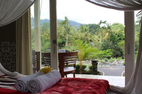 tepi sungai guest house
