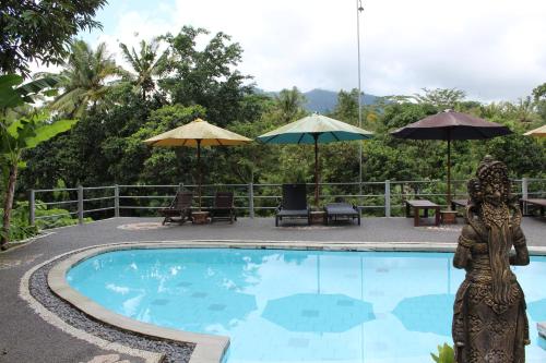 tepi sungai guest house