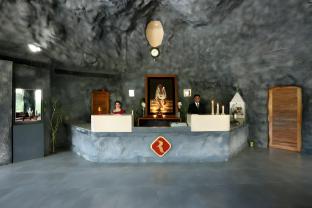 brys caves