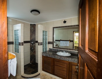 diani pearl luxury apartments