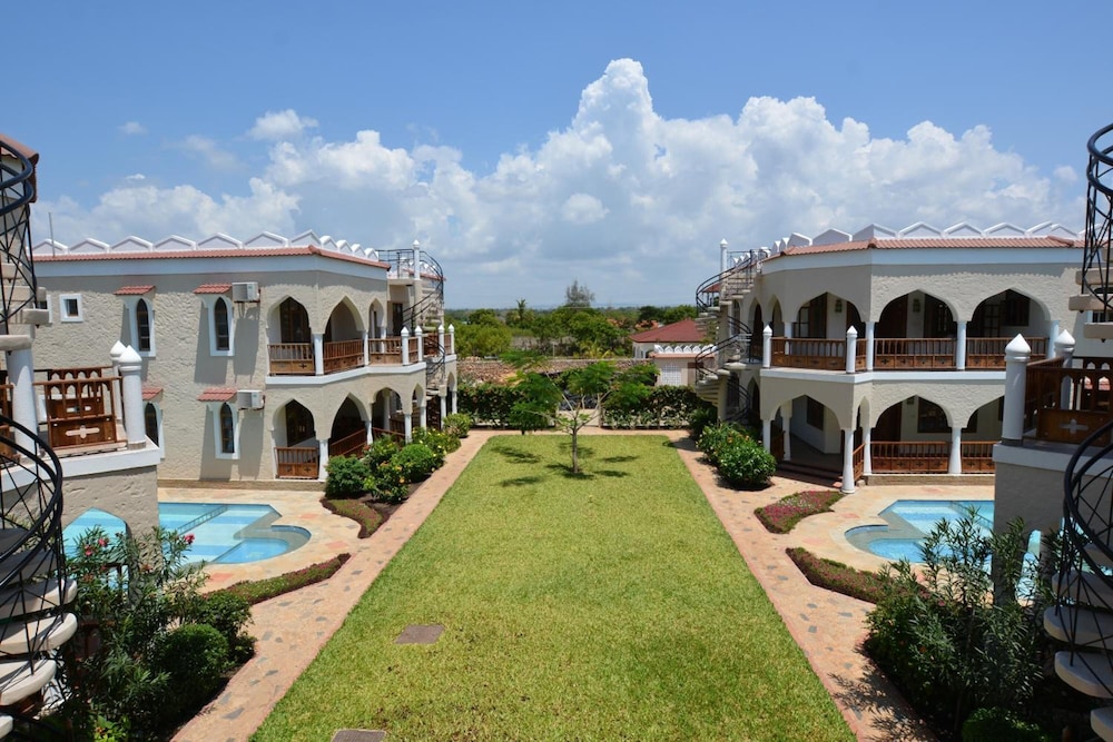 diani pearl luxury apartments