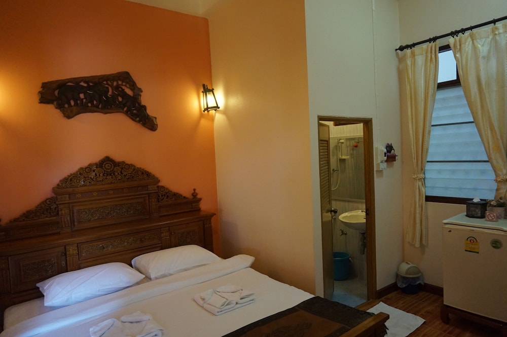 the old chiangkhan boutique hotel