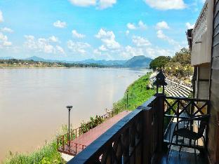 the old chiangkhan boutique hotel