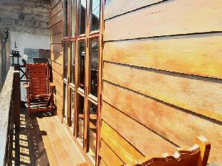 the old chiangkhan boutique hotel