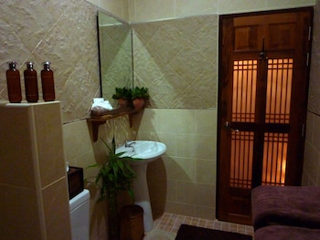 the mangrove hideaway koh chang