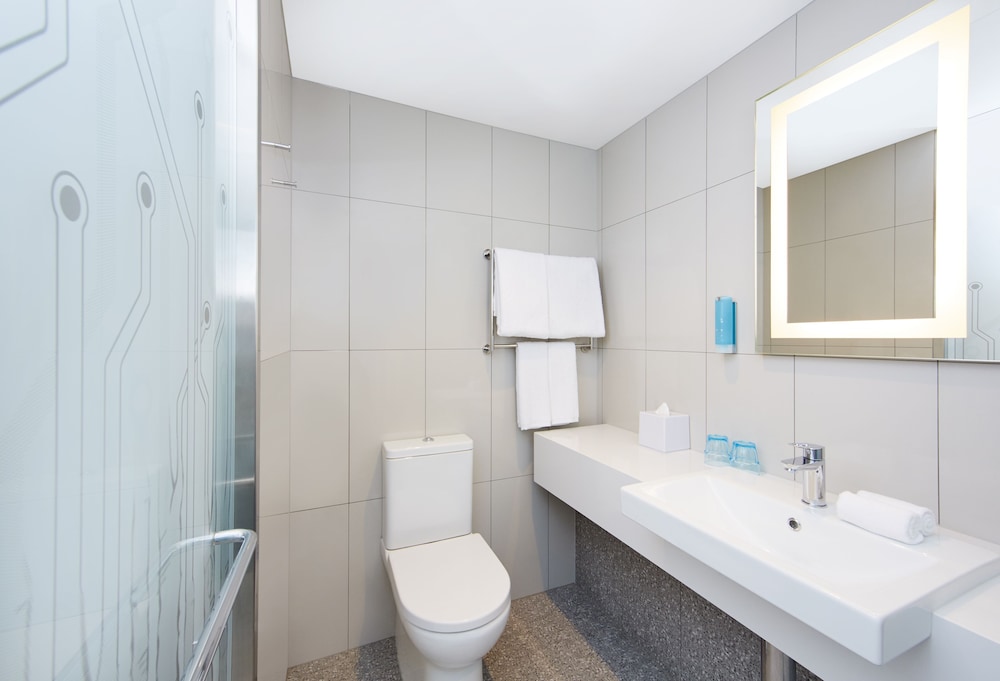 holiday inn express sydney macquarie park by ihg