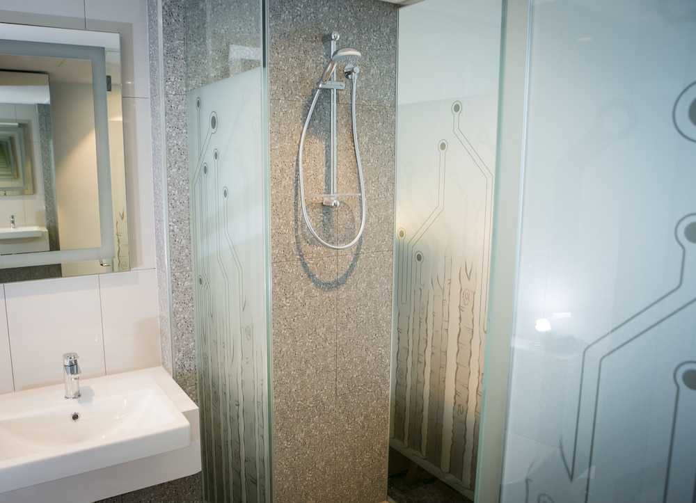 holiday inn express sydney macquarie park by ihg